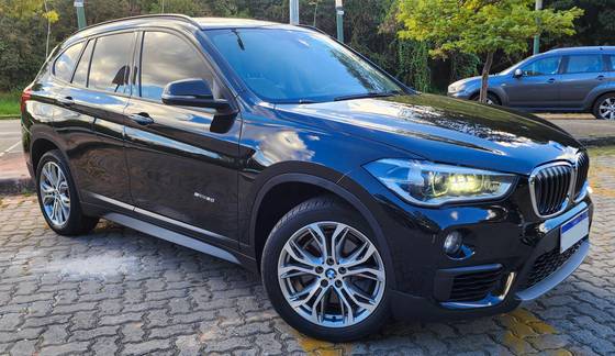 BMW X1 2.0 16V TURBO ACTIVEFLEX SDRIVE20I X-LINE 4P AUTOMÁTICO BMW X1 2.0 16V TURBO ACTIVEFLEX SDRIVE20I X-LINE 4P AUTOMÁTICO
